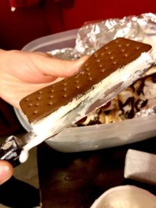 reese's ice cream sandwich cake