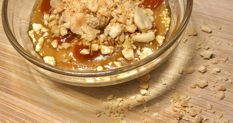Easy and Classic Vietnamese Peanut Sauce
