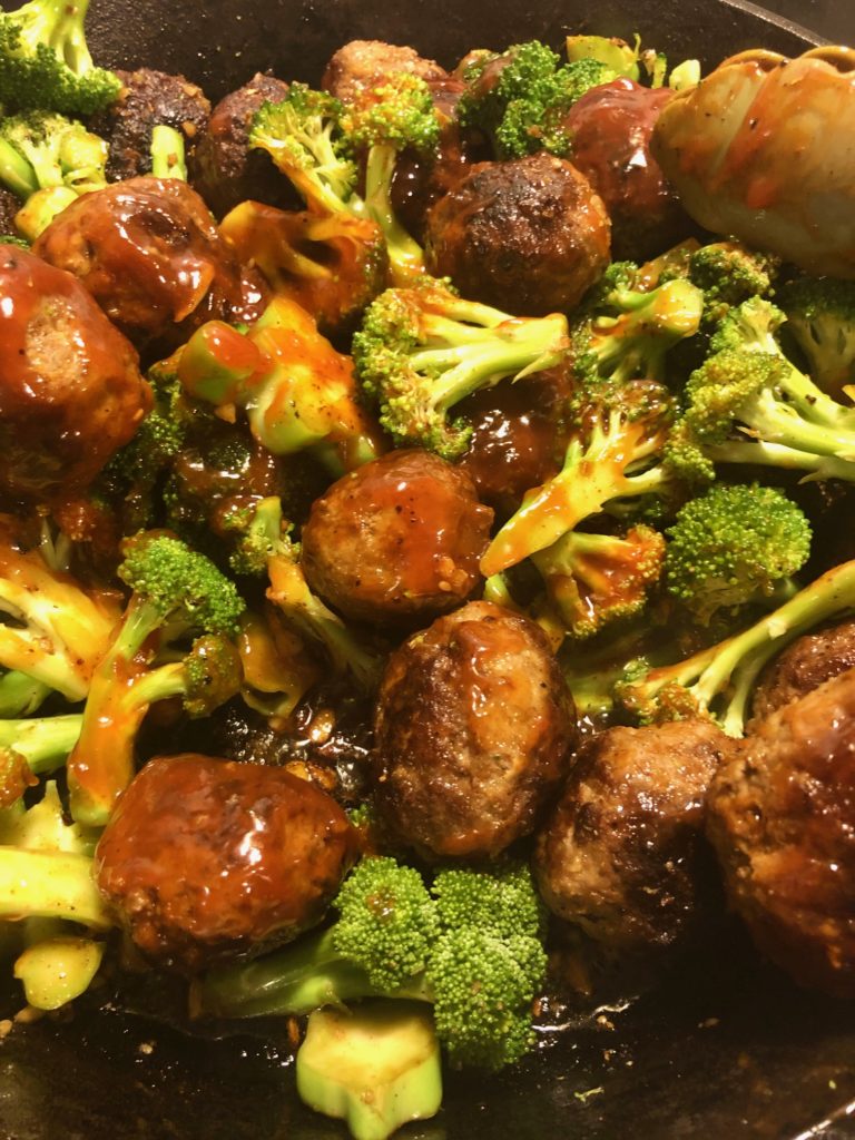 Korean meatballs with gochujang sauce and broccoli