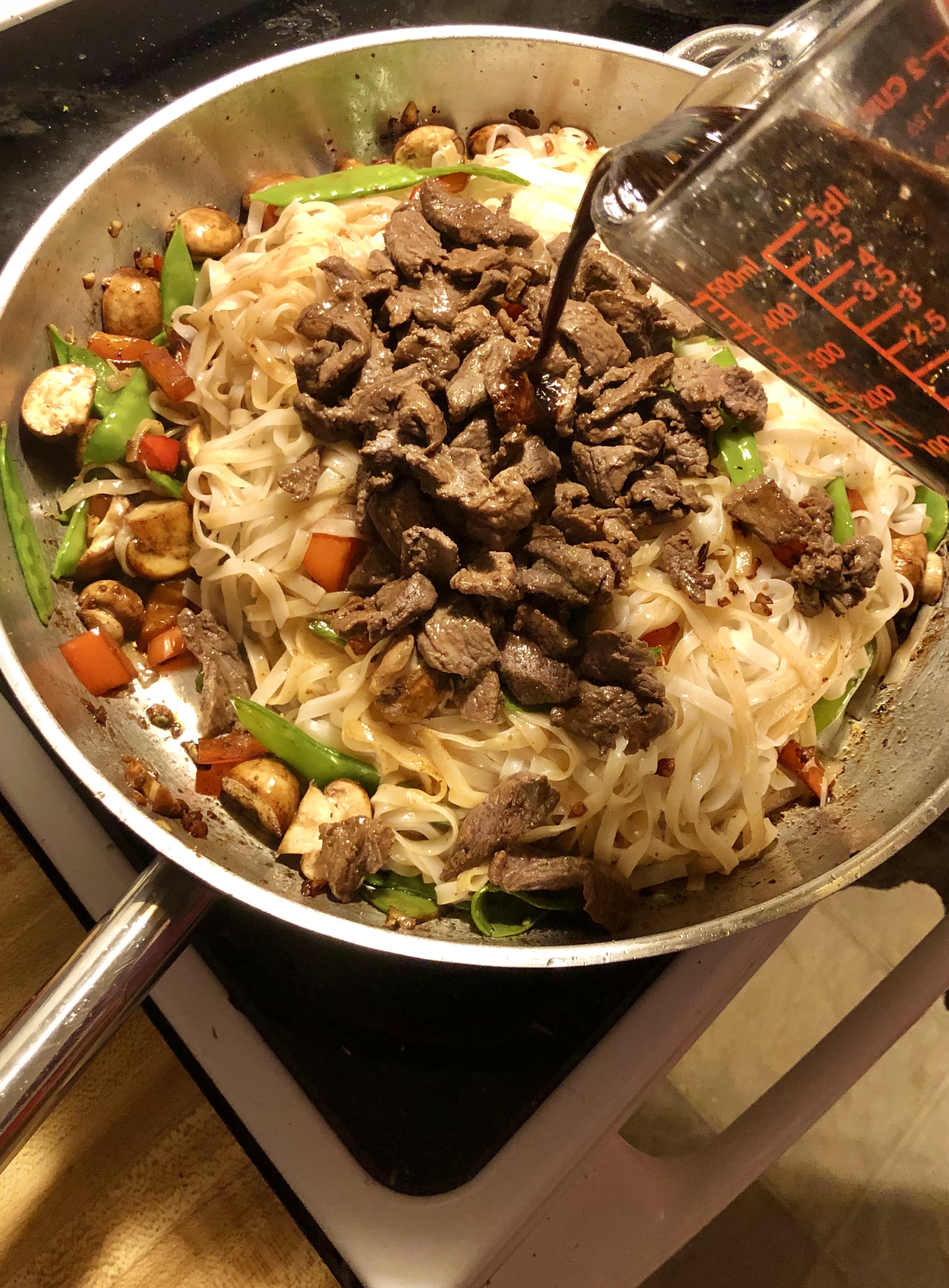 20-Minute Thai Beef Noodles with Mushroom and Snow Peas - Spice and ...