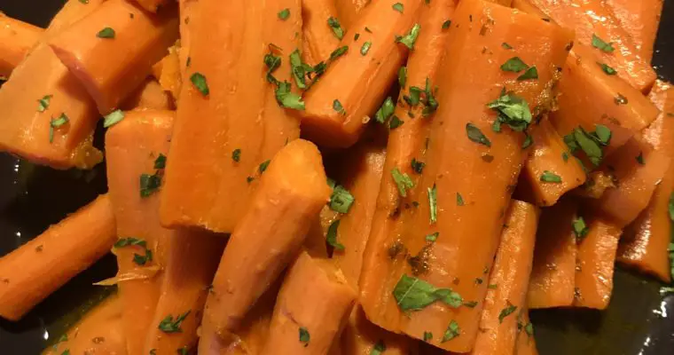 Simple Slow Cooker Orange Apricot Glazed Carrots